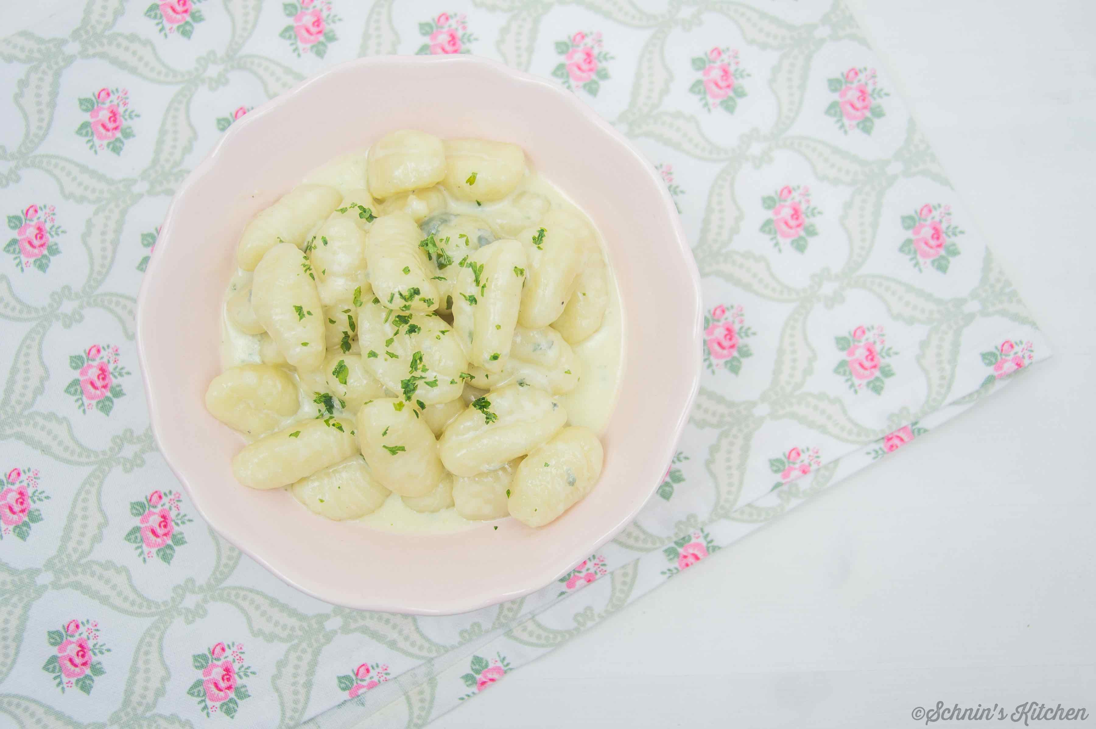 Schnin's Kitchen: Gnocchi al Gorgonzola