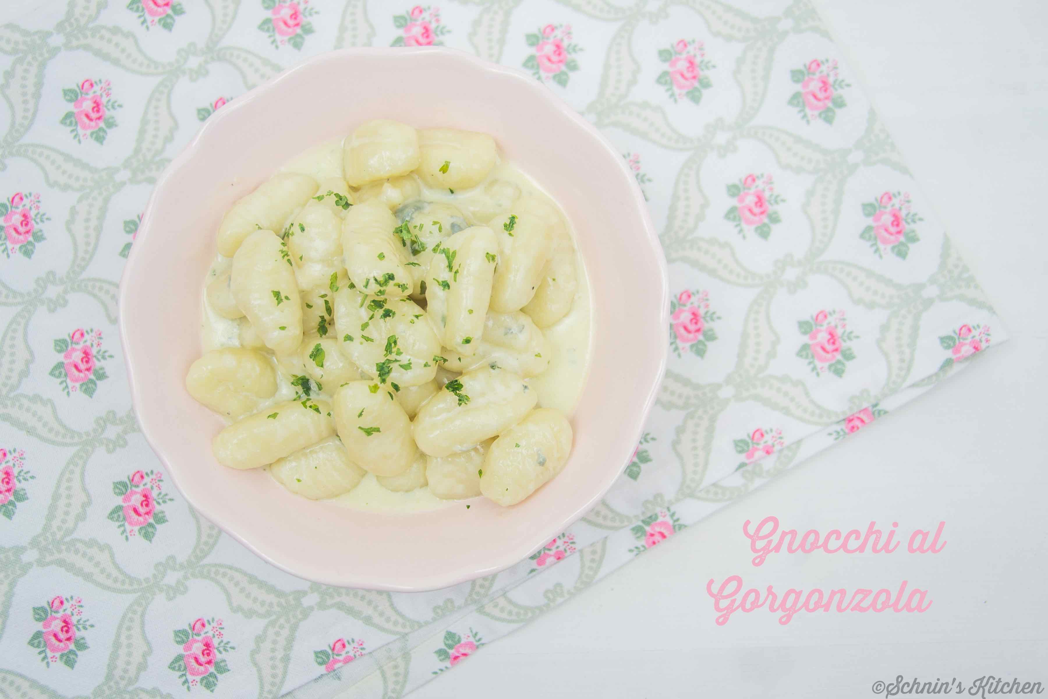 Schnin's Kitchen: Gnocchi al Gorgonzola