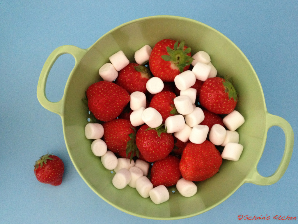 Erdbeer-Marshmallow-Marmelade - Schnin&amp;#39;s Kitchen