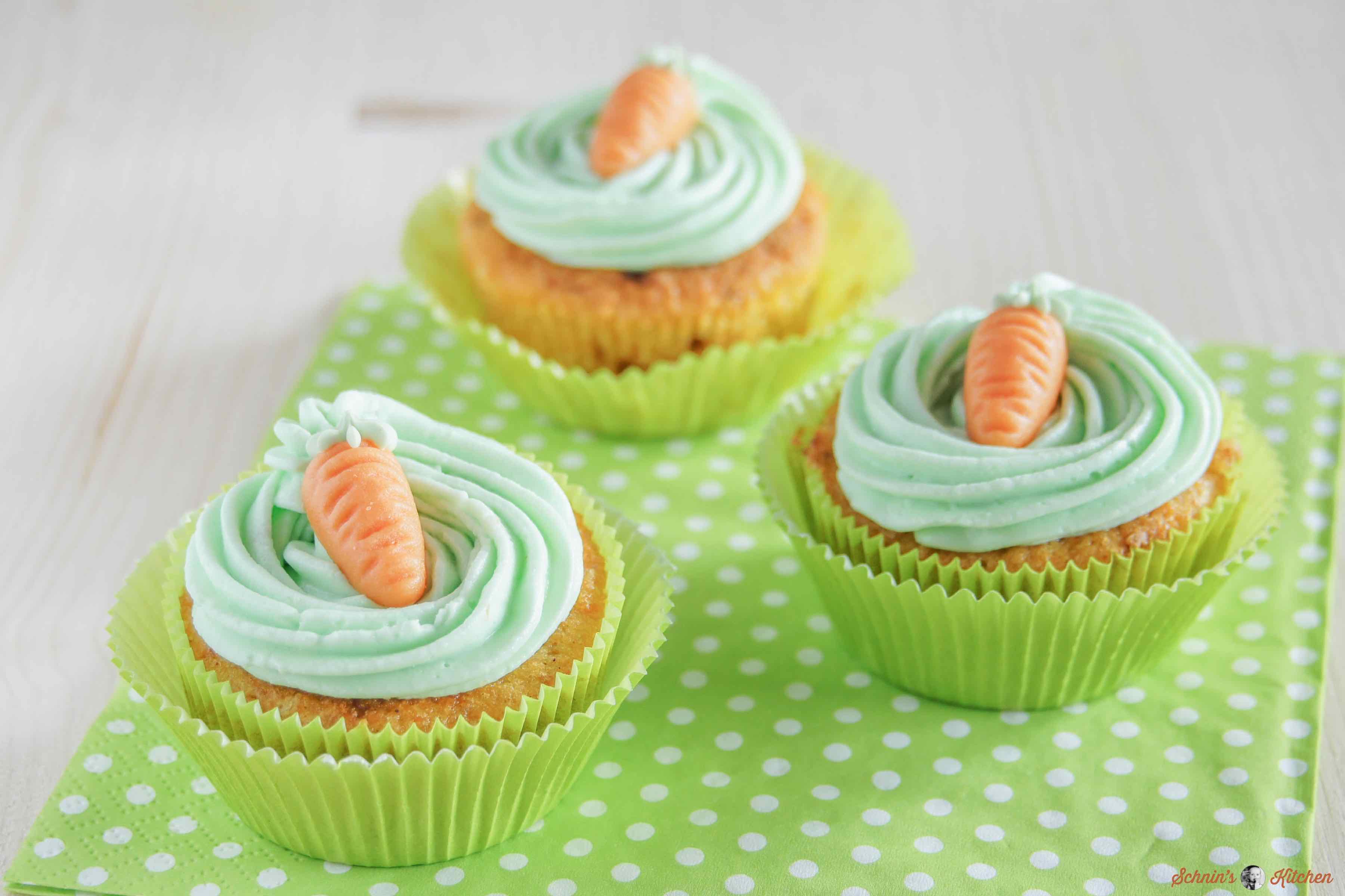 Saftige Möhren-Orangen-Cupcakes | www.schninskitchen.de