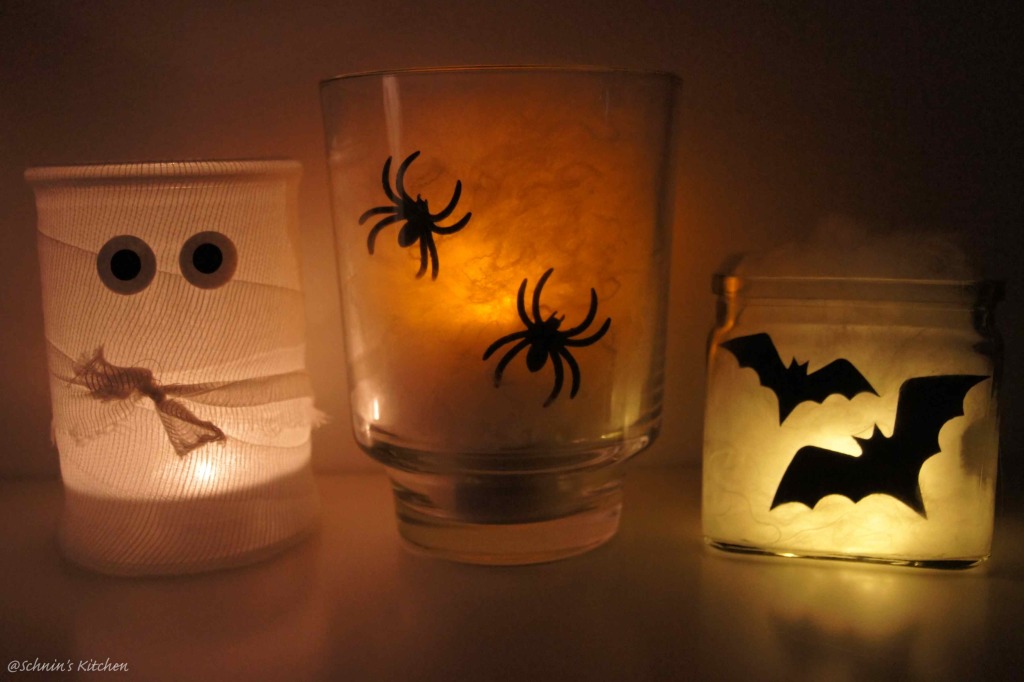 Halloween-DIY Last Minute Deko: Spinnennetz-Windlichter - Schnin's 