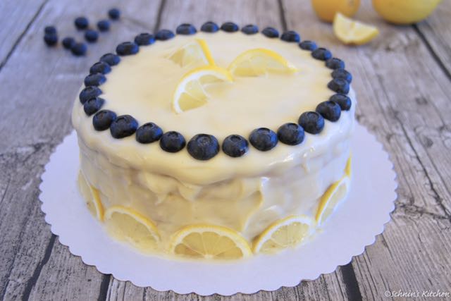 Schnin's Kitchen: Zitronen-Blaubeer-Torte