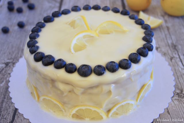 Schnin's Kitchen: Zitronen-Blaubeer-Torte