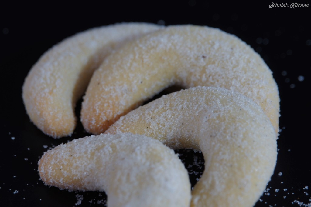 Vanillekipferl mit echter Vanille - Schnin&amp;#39;s Kitchen