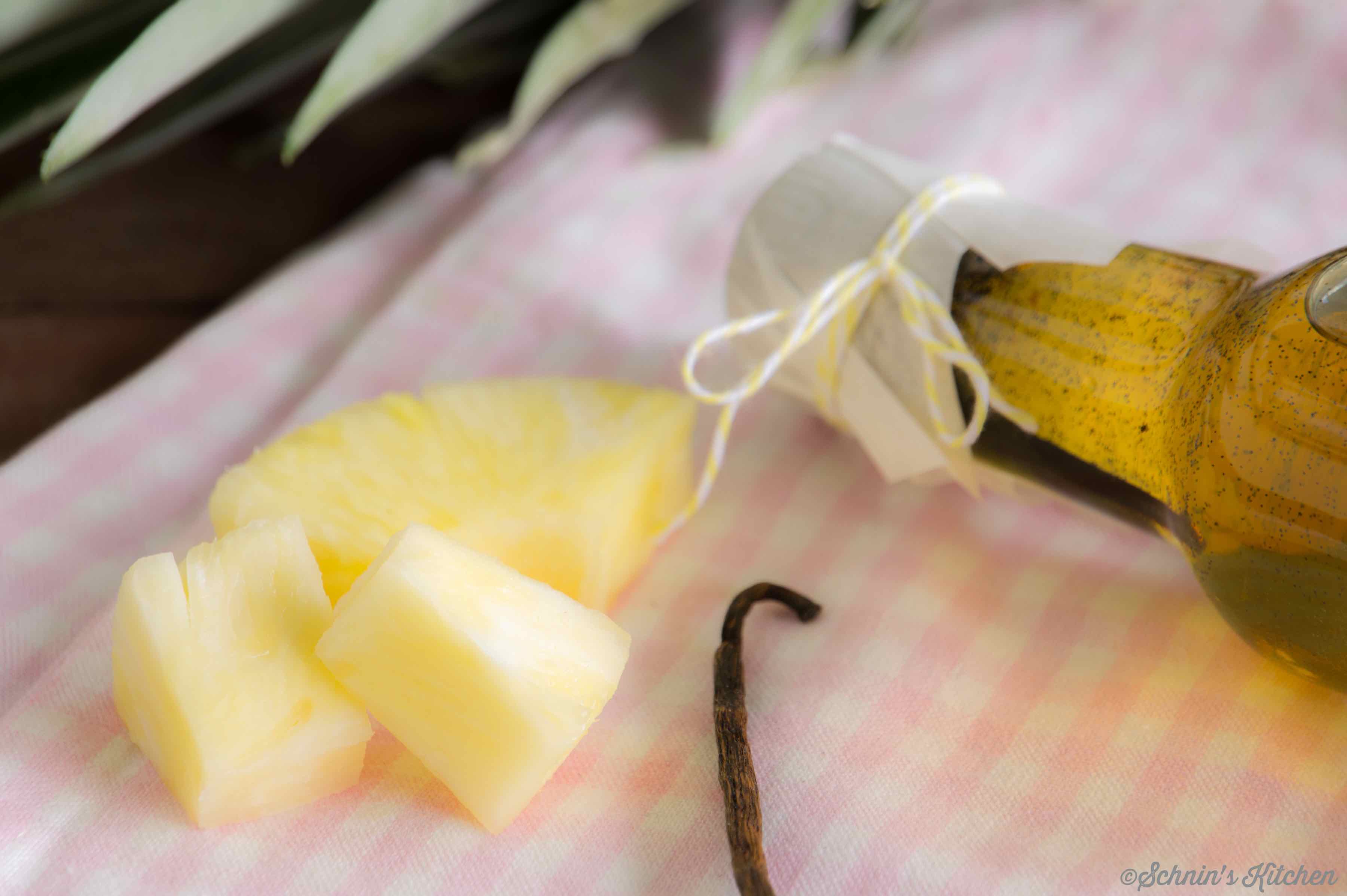 Schnin's Kitchen: Ananassirup mit frischer Vanille
