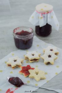 Glühweinsterne mit Glühweingelee gefüllt | www.schninskitchen.de