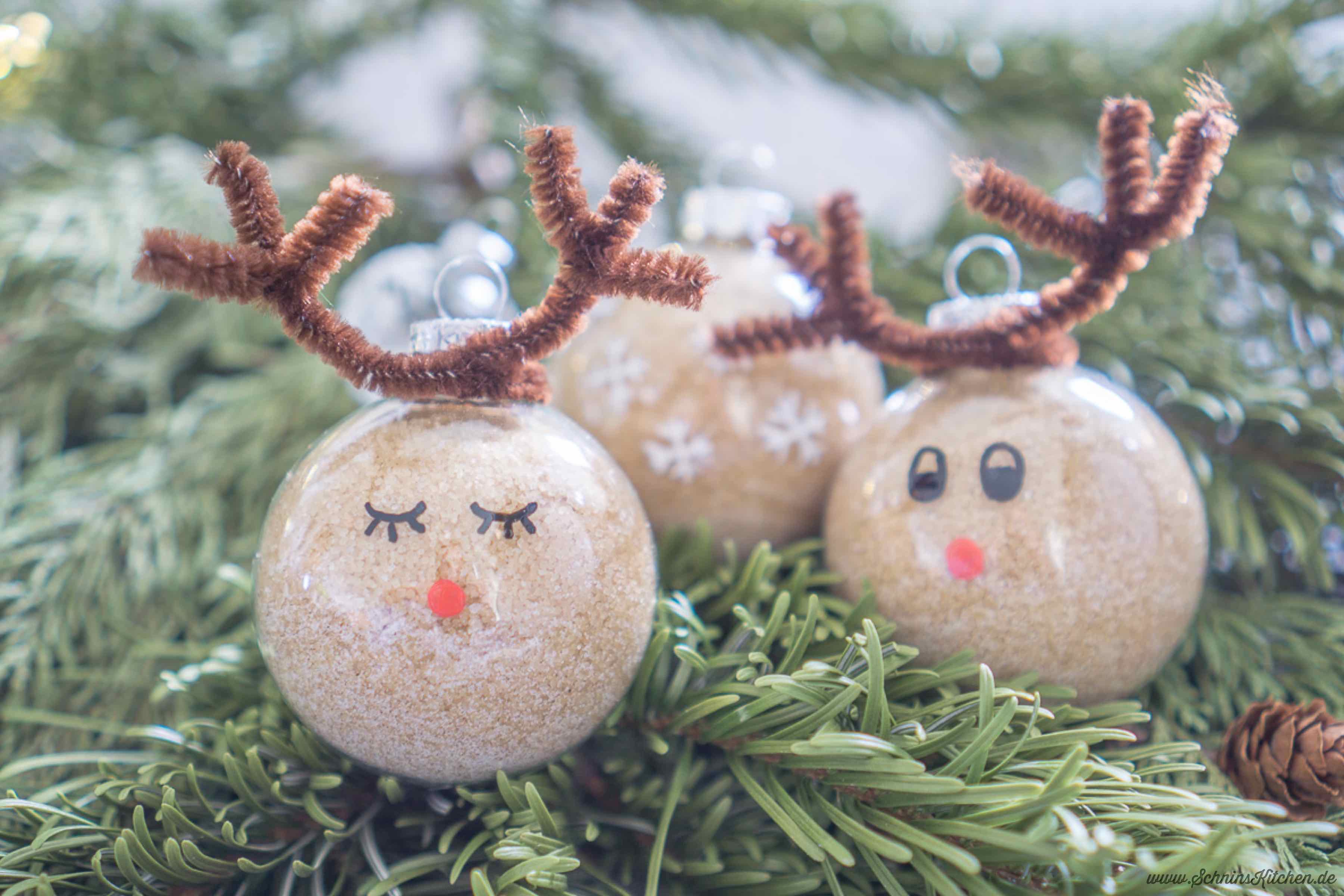 Weihnachtszucker selber machen - ein leckeres Rezept für Zucker mit Vanille und feinen Weihnachtsgewürzen als Geschenk aus der Küche | www.schninskitchen.de